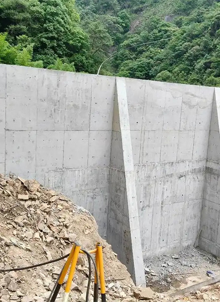 烟台蓬莱区重力式挡土墙